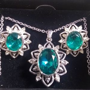 Vintage Costume Emerald Halo Silver Pendant Necklace & Earrings